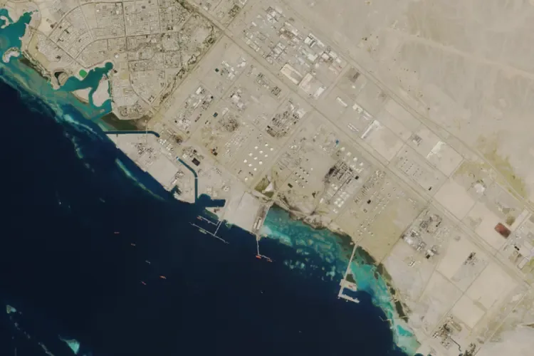 Iran denies pipeline attack, Trump rejects Hormuz proposal as Houthi strikes escalate
