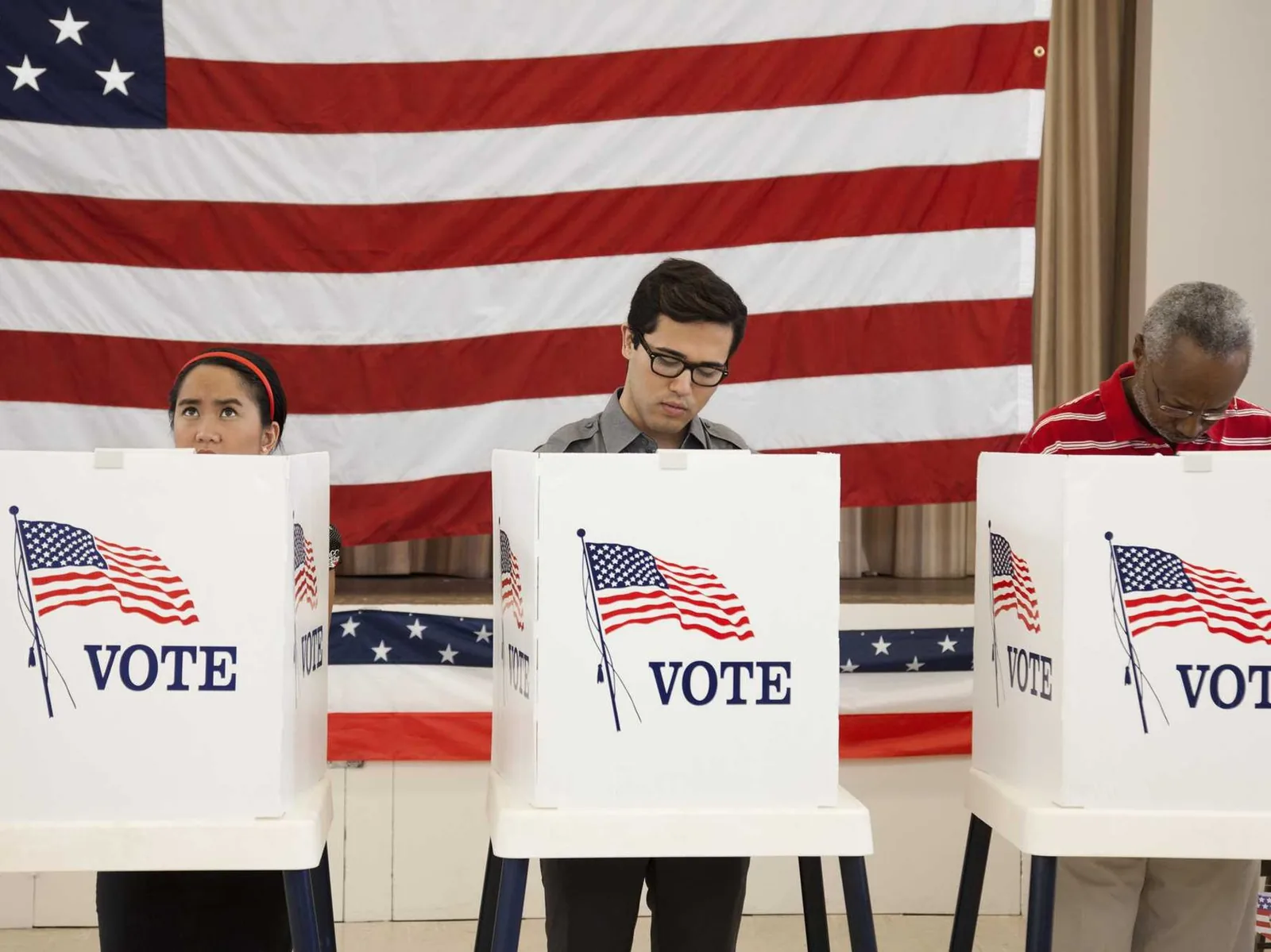 Polls show Latino voters abandoning Trump, shifting to Democrats ahead of 2026 midterms