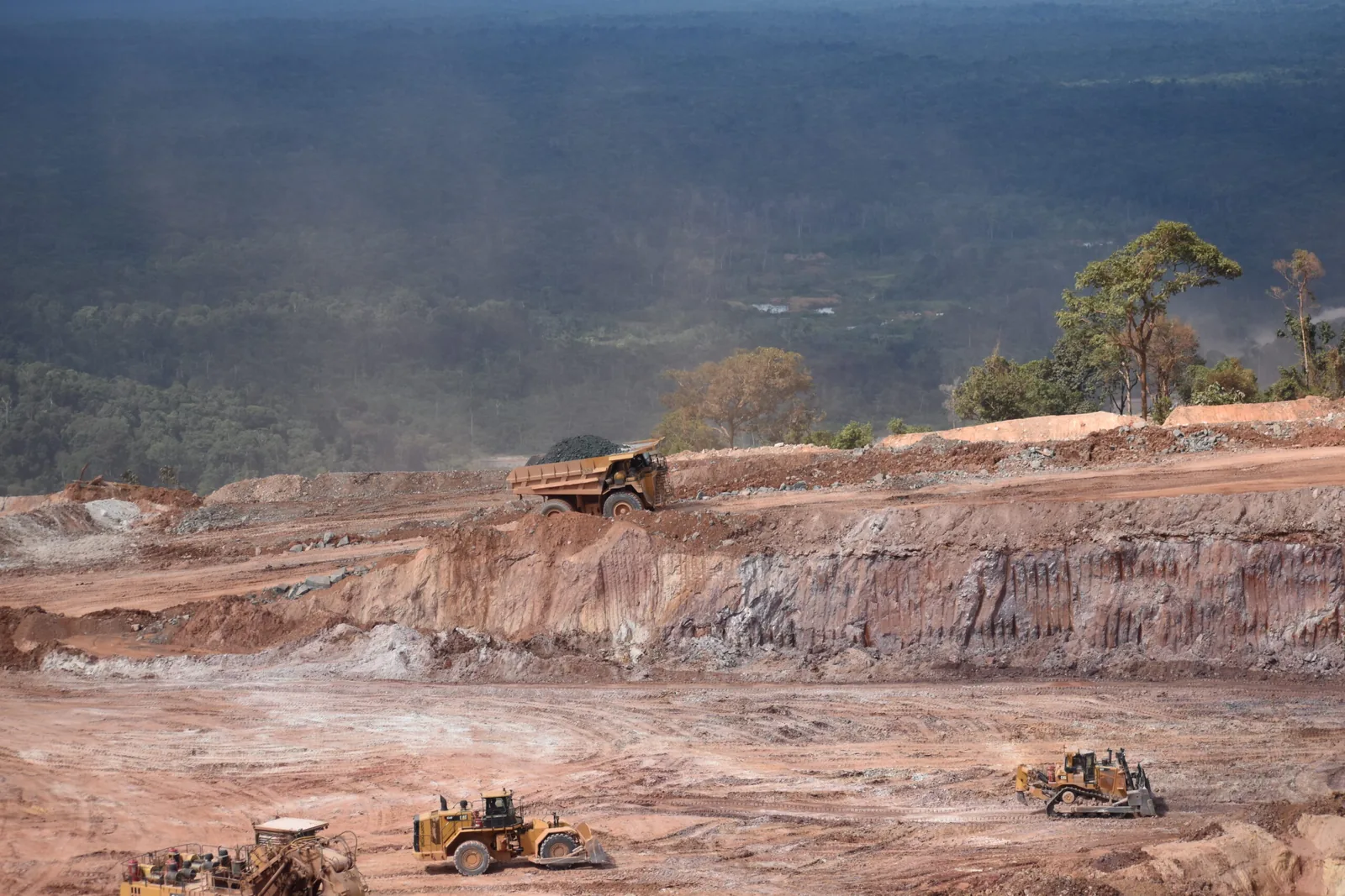Zijin Longjing Subsidiary Plans to Build Solar-Storage Projects in Suriname and Guyana