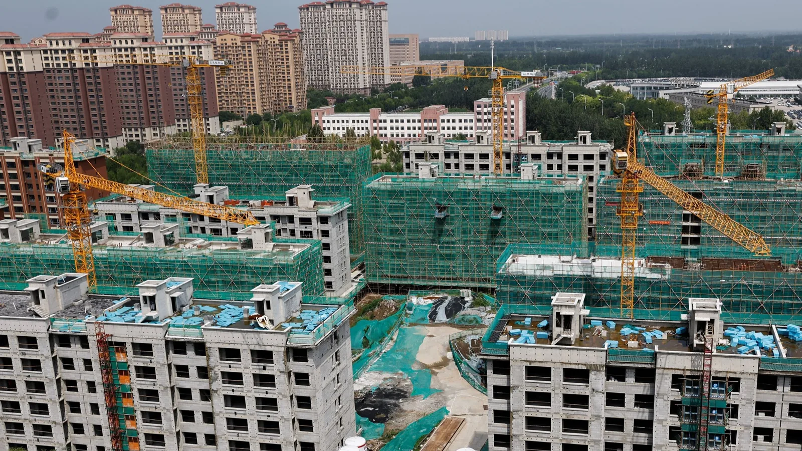 China’s 6 trillion yuan hidden debt swap reaches 98% completion, focus shifts to LGFV operating debt