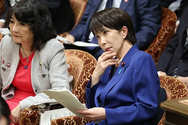 Japan’s finance minister and PM rule out deficit bonds, vow to cut debt ratio
