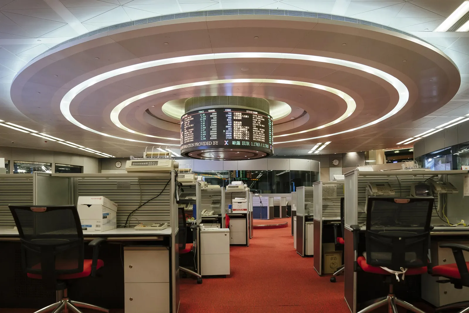 Hong Kong stocks fall for second day; Hang Seng Index drops 1.69% on September 25