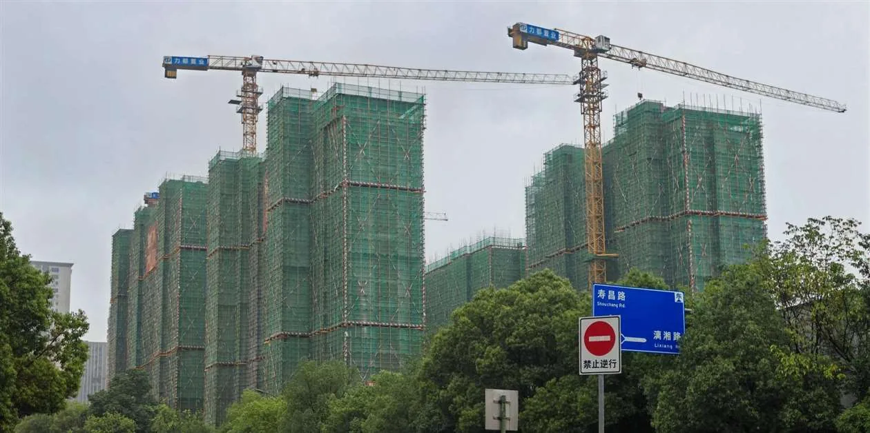 Shanghai's Ninth Land Auction in 2026 Raises 12.9 Billion Yuan, Developers Cautious