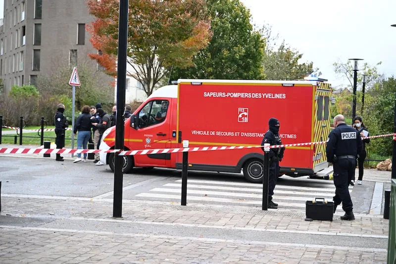 Gunman Kills One, Injures Five Near Paris; Anti-Terror Prosecutors Take Over Case