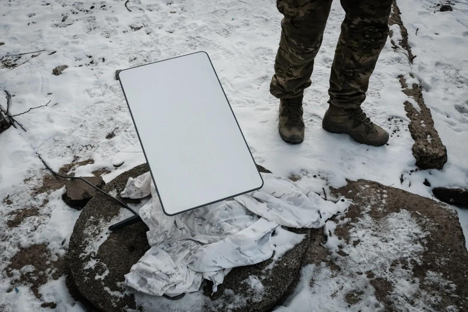 Ukraine Says SpaceX Starlink Limits Disrupt Drone Missions as US Ties Worsen