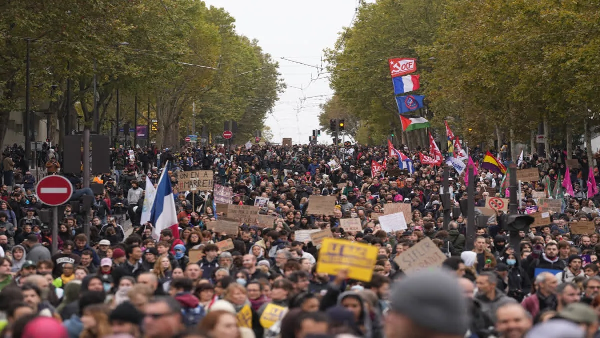 France protests over inequality turn violent again as over 1,000 arrested