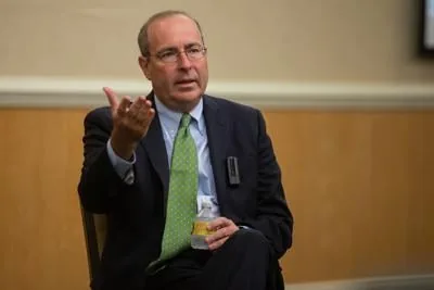 Fed's Barkin: Low unemployment supports spending, AI not immune to rate pressures