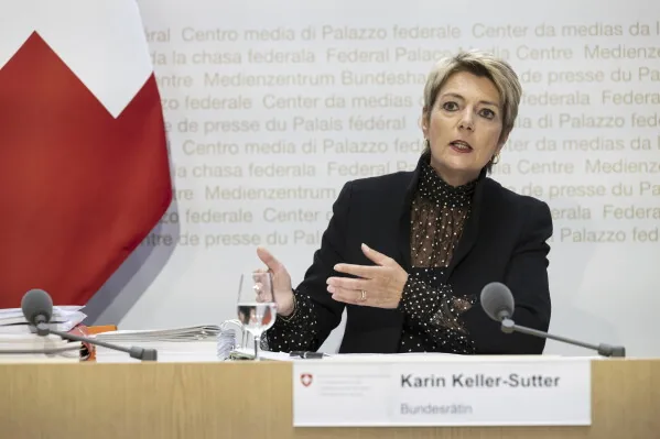 Swiss Upper House Votes to Force UBS to Hold 90% Equity Capital for Overseas Units