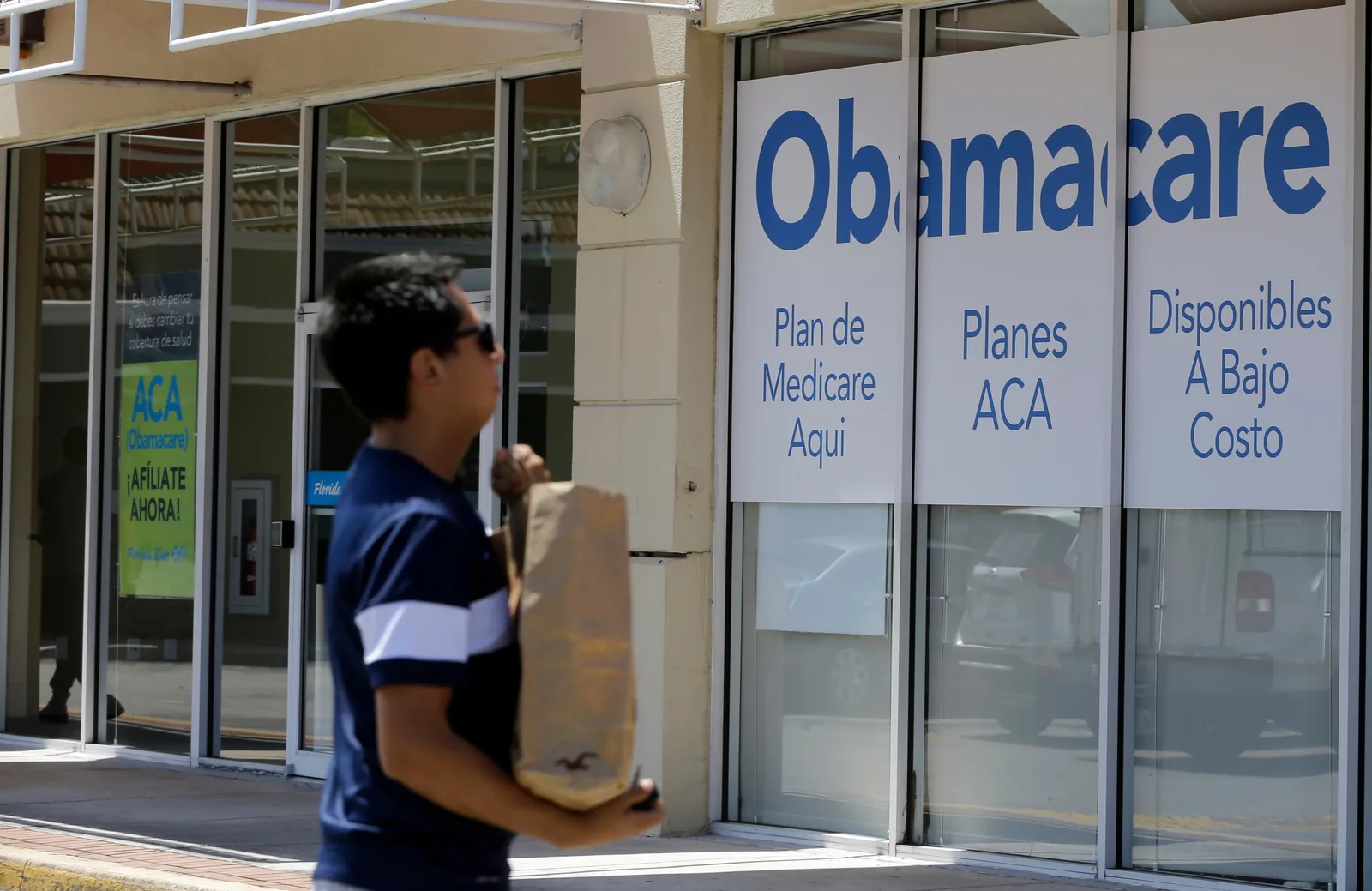 Trump announces $500 Obamacare rebate checks for nearly 1 million enrollees in 30 states