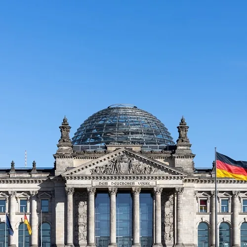 German Institutes Double 2026 GDP Growth Forecast to 1.3% on Strong H1