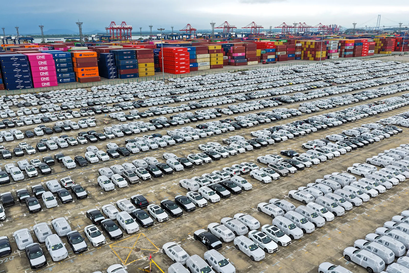 EU moves to restrict Chinese hybrid imports; BYD overseas sales surge 134.6% in August