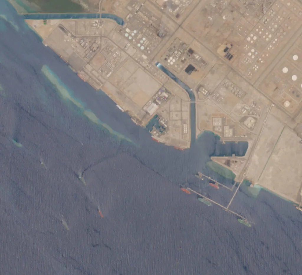 France to Deploy Military Forces to Protect Saudi Oil Facilities at Yanbu