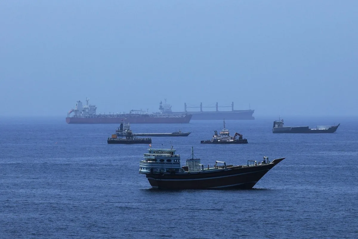 Tanker Struck by Projectile in Strait of Hormuz, Two Crew Injured, UKMTO Reports