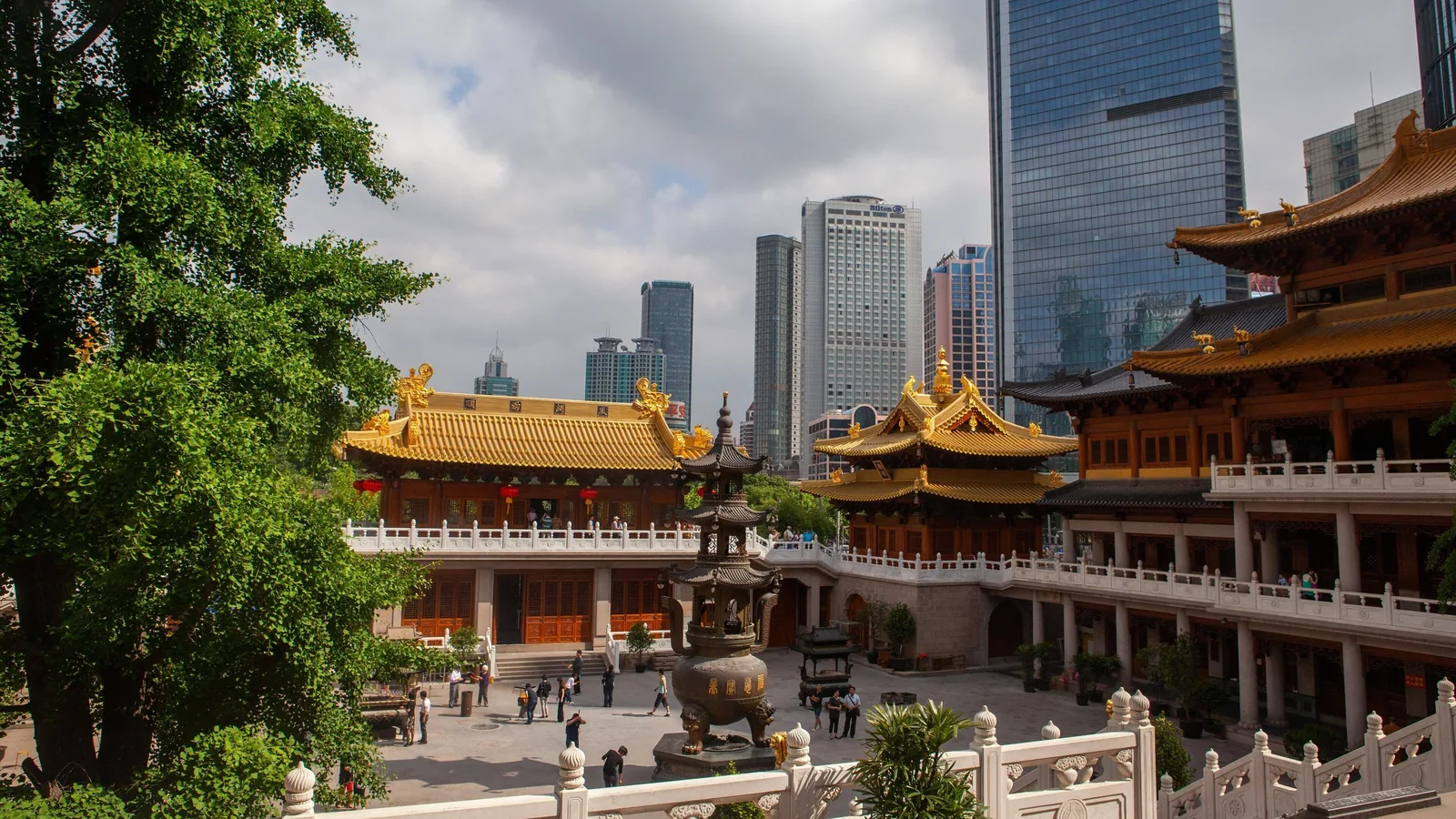 Wufangzhai sells 13th Shanghai office property for 4.1M yuan amid asset optimization