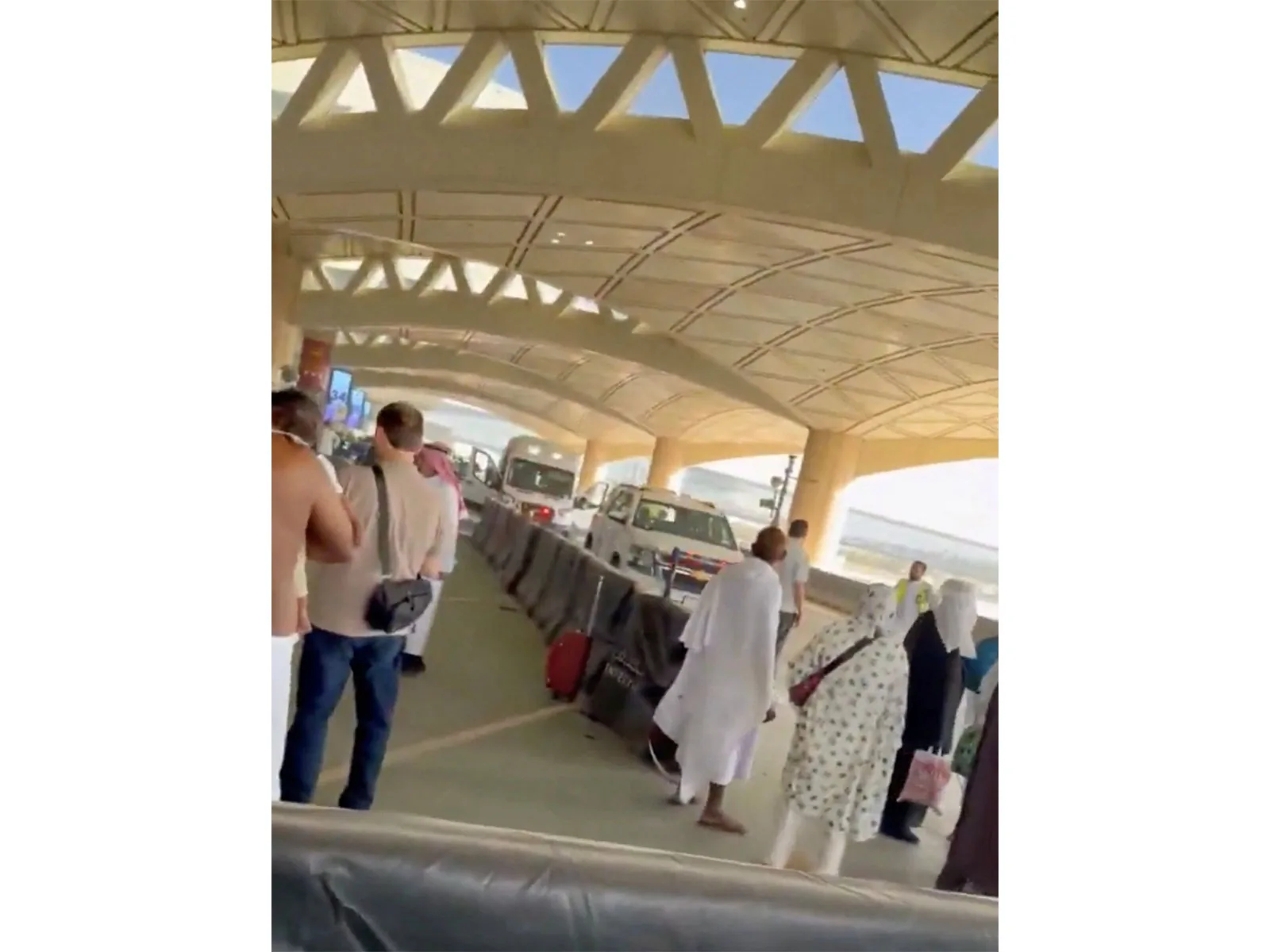 Houthi Missile Strikes on Riyadh Airport Kill at Least 12 and Injure 309