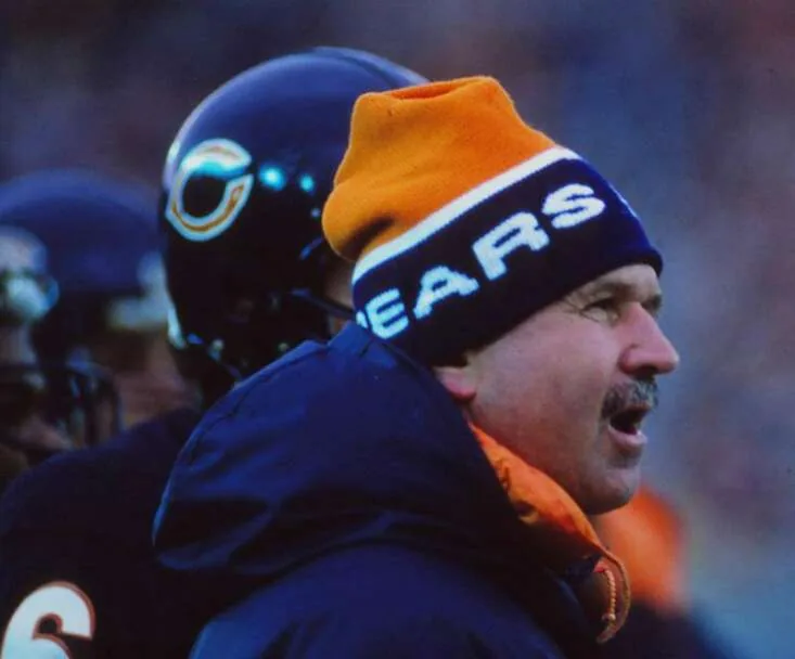 Mike Ditka, Hall of Fame tight end and Super Bowl-winning Bears coach, dies at 86