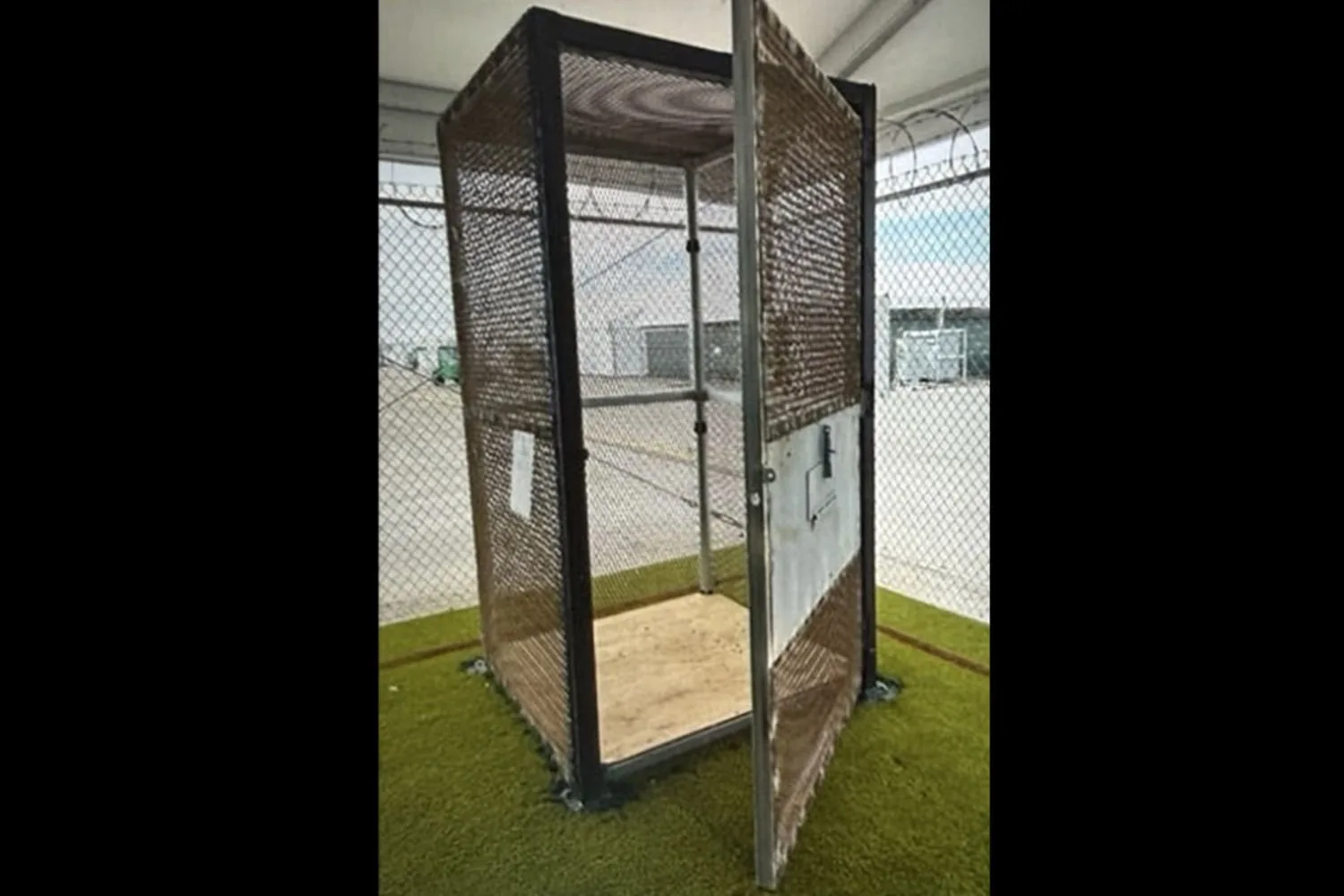 DHS watchdog finds ICE used phone booth-sized cages to hold 79 detainees at Florida camp