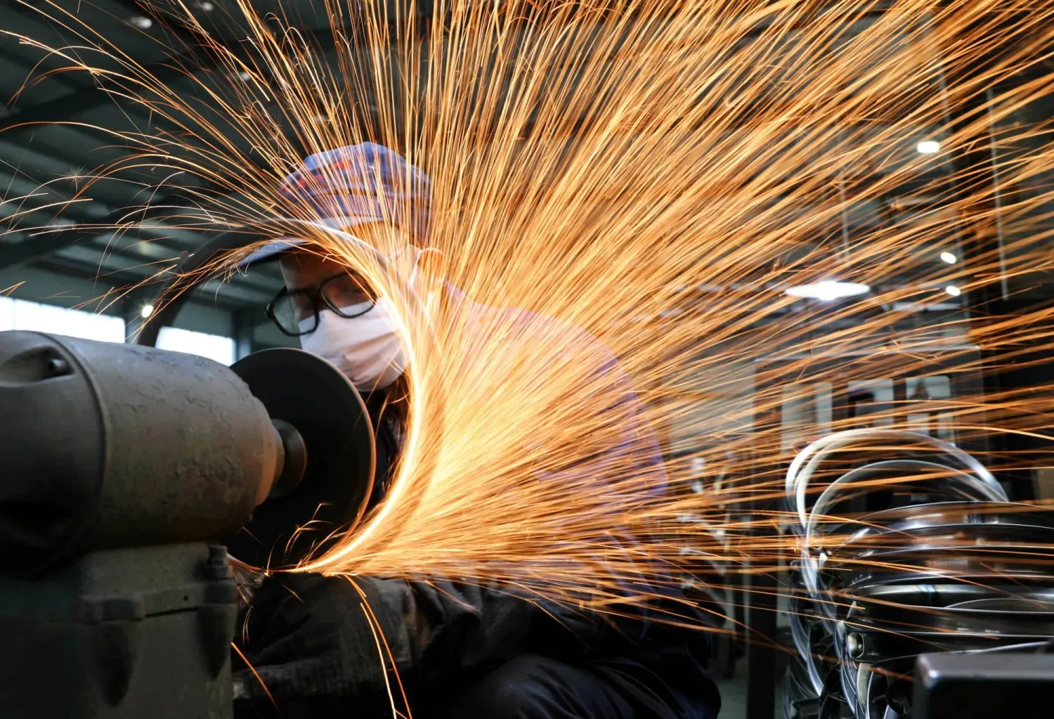 China’s industrial profits rise 15.7% in Jan-Aug, August growth slows to 4.2%