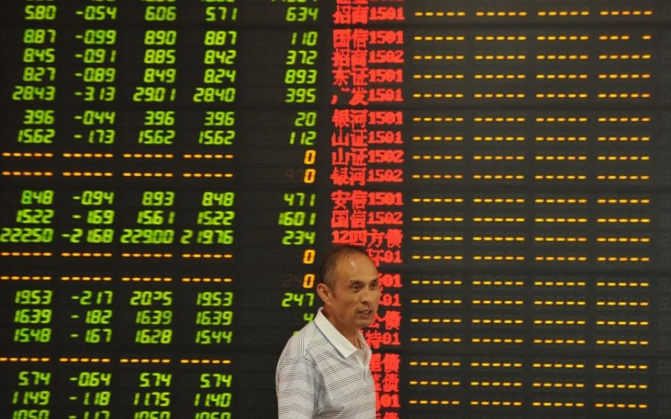 A-share tech stocks see volatile capital flows; Huatian Technology tops inflows then outflows