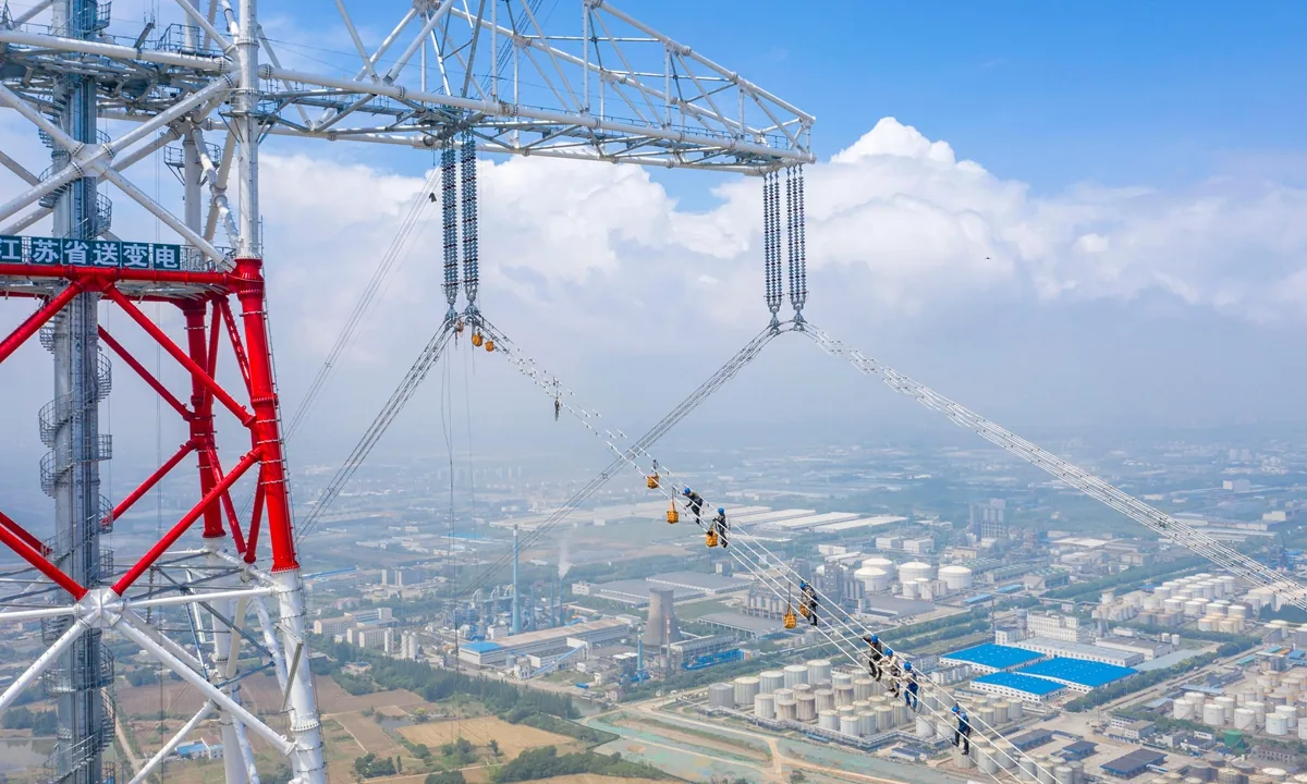 China's August power generation falls 0.8% as electricity consumption rises 1.7% to record peak load