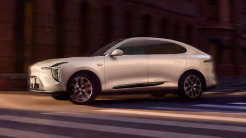 **SAIC's IM Motors launches new LS6 SUV with 800V charging, AI cockpit from $27,500**