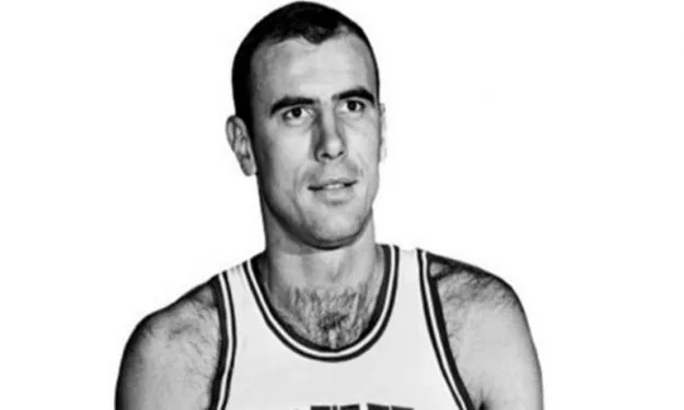 NBA pioneer Bob Pettit, first MVP and Hall of Famer, dies at age 93