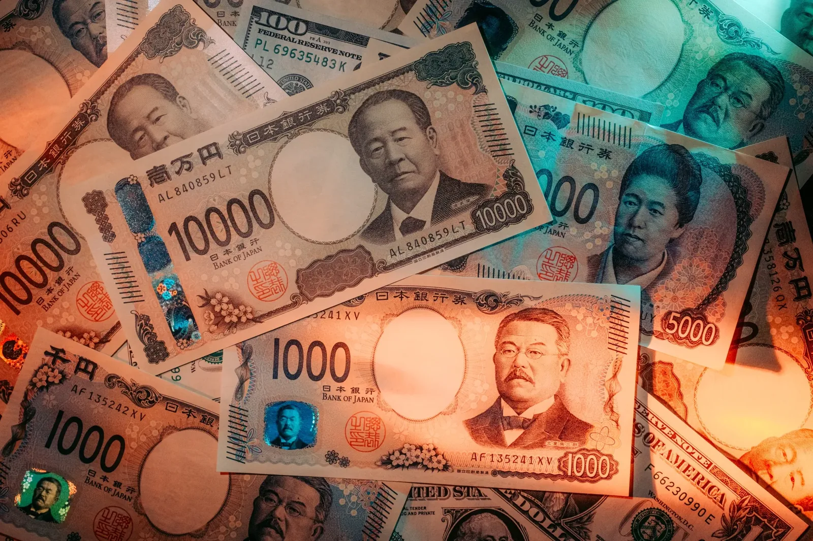 Trump expresses yen weakness concern to Japan PM; yen strengthens after remarks