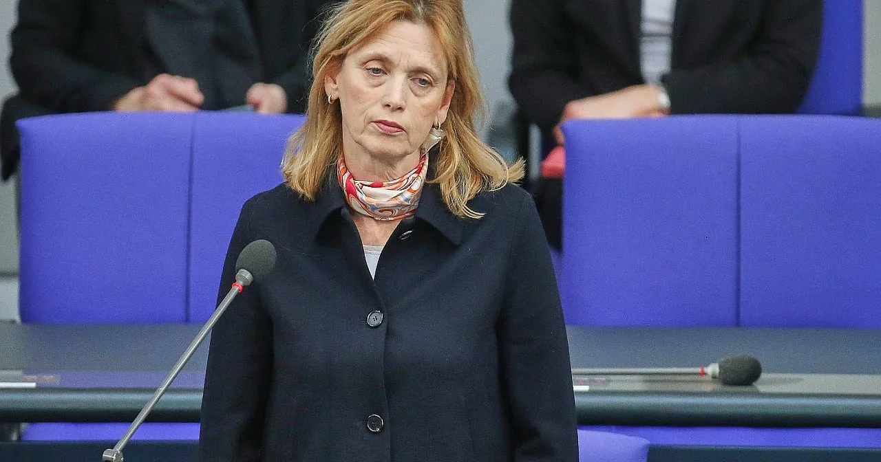 German Family Minister Prien Signals Possible Reversal on Parental Allowance Cuts