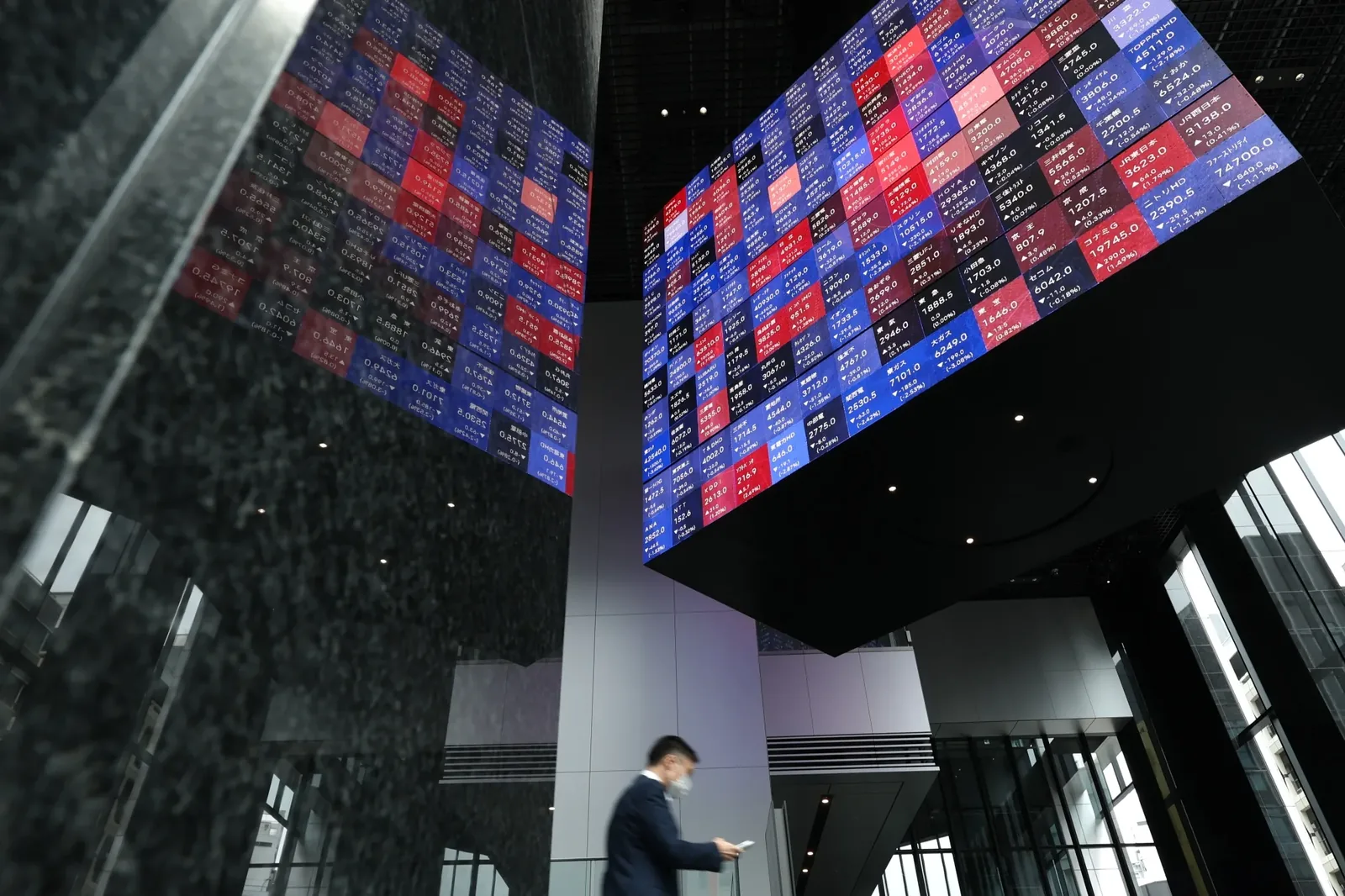 **Japan Stocks Rally on Services Price Data; SK Hynix Unit Solidigm Eyes $15 Billion US IPO**