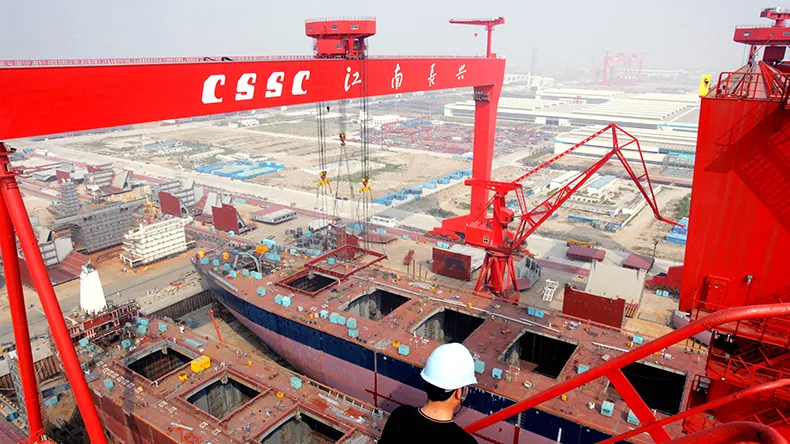 China's marine engineering equipment orders surge 160.8% in first eight months of 2025