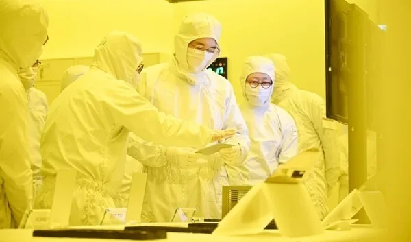 Samsung targets doubling HBM4 production next year to win Nvidia orders