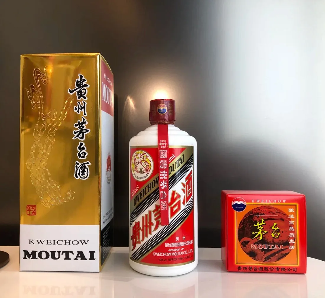 China's baijiu market shows "peak season not booming" with Moutai firm, others at floor prices